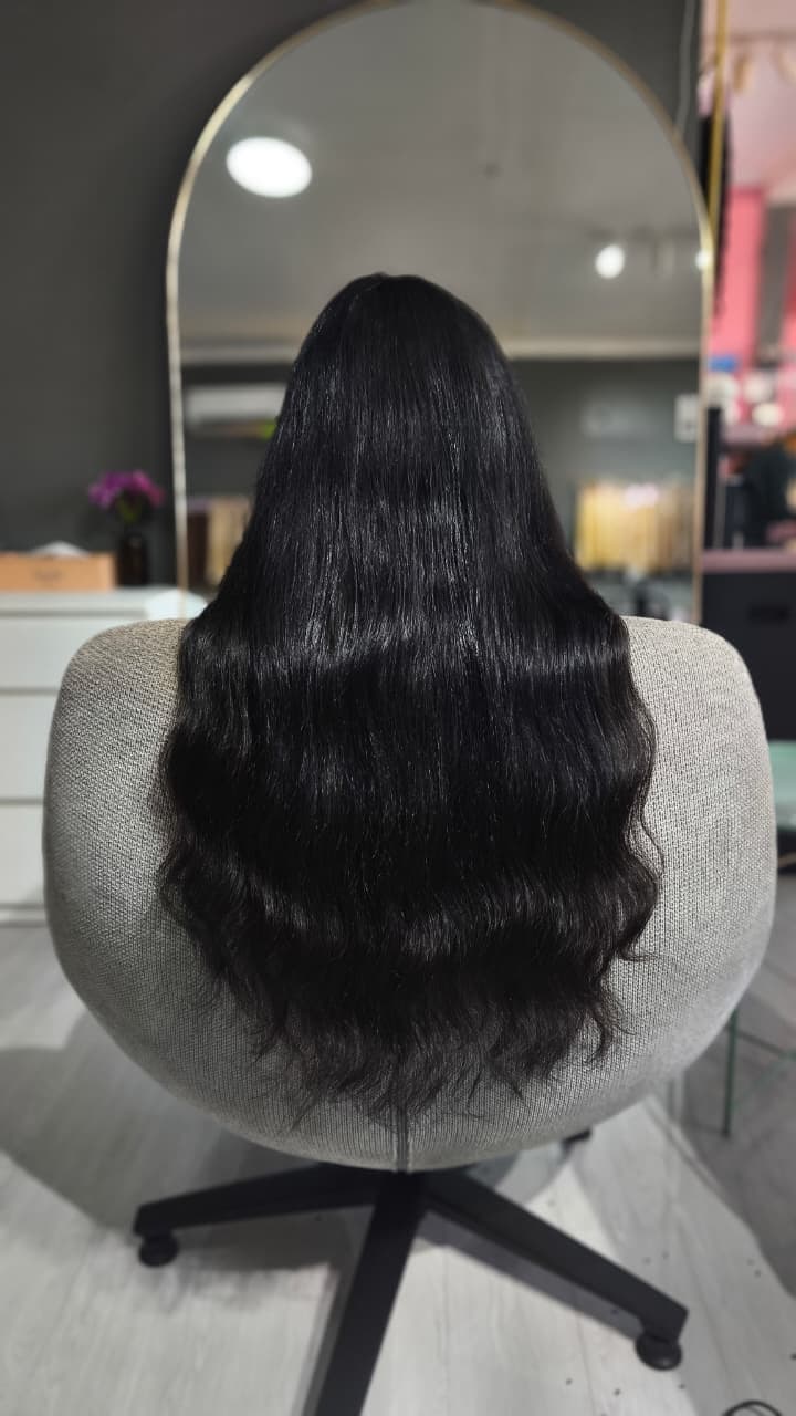Finished result — long glossy black waves, Keratin Bond 150 g double drawn