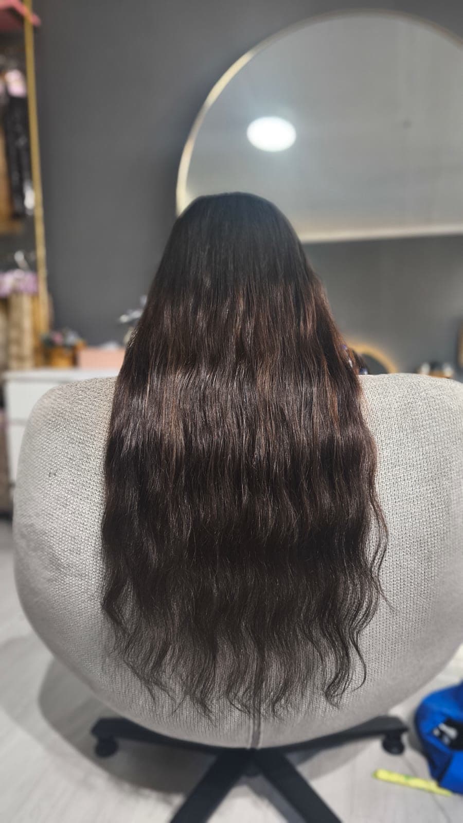 Same client after — long dark waves, Keratin Bond single 200 g