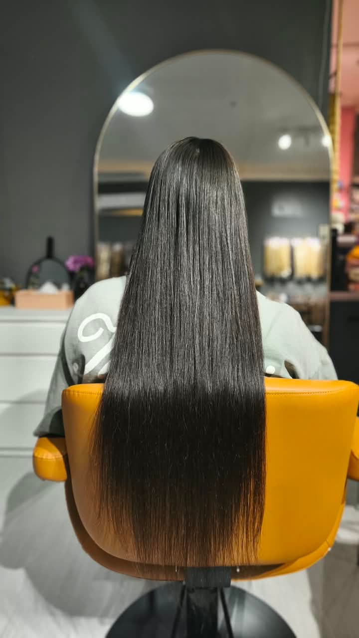 Same client after — long dark brown length past the waist, Keratin Bond double 100 g